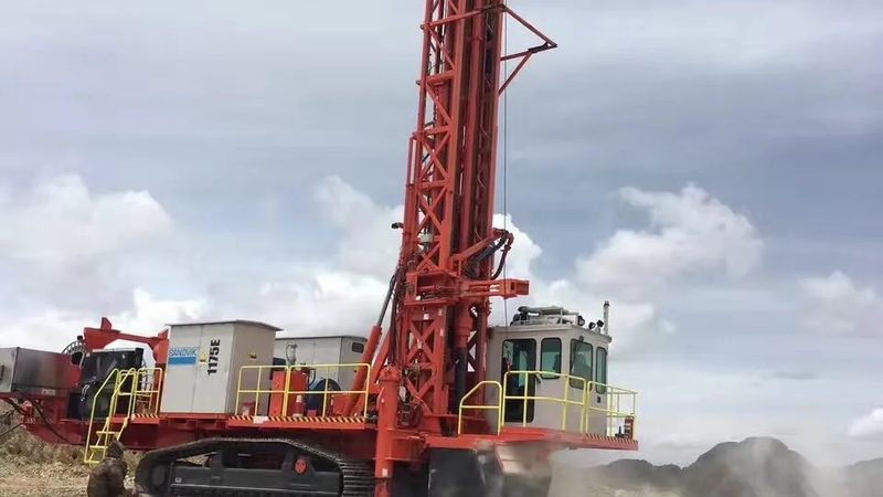 山推推土机：揭秘其性能与选型逻辑