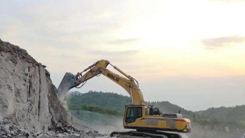 进口凿岩机代理费用解析：揭秘成本构成与影响因素